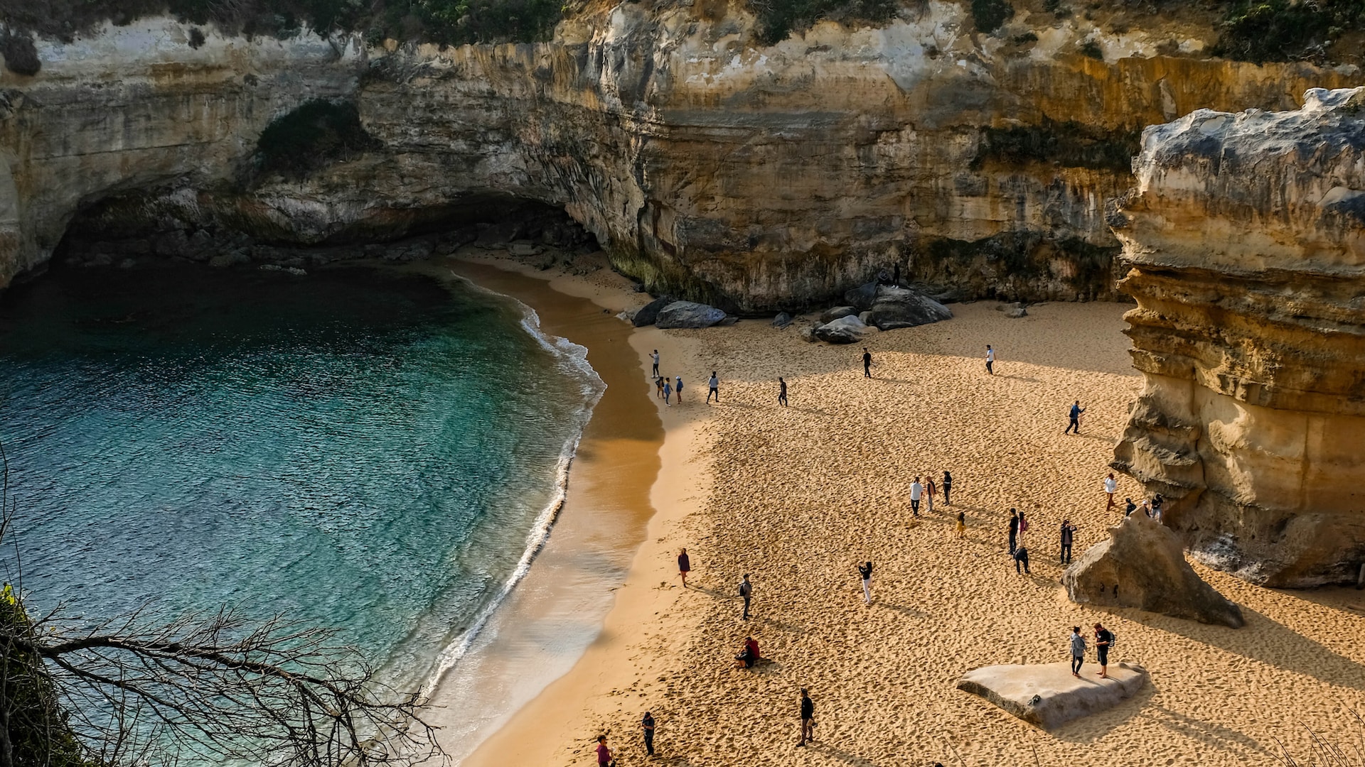 A Coastal Odyssey: Explore the Great Ocean Road