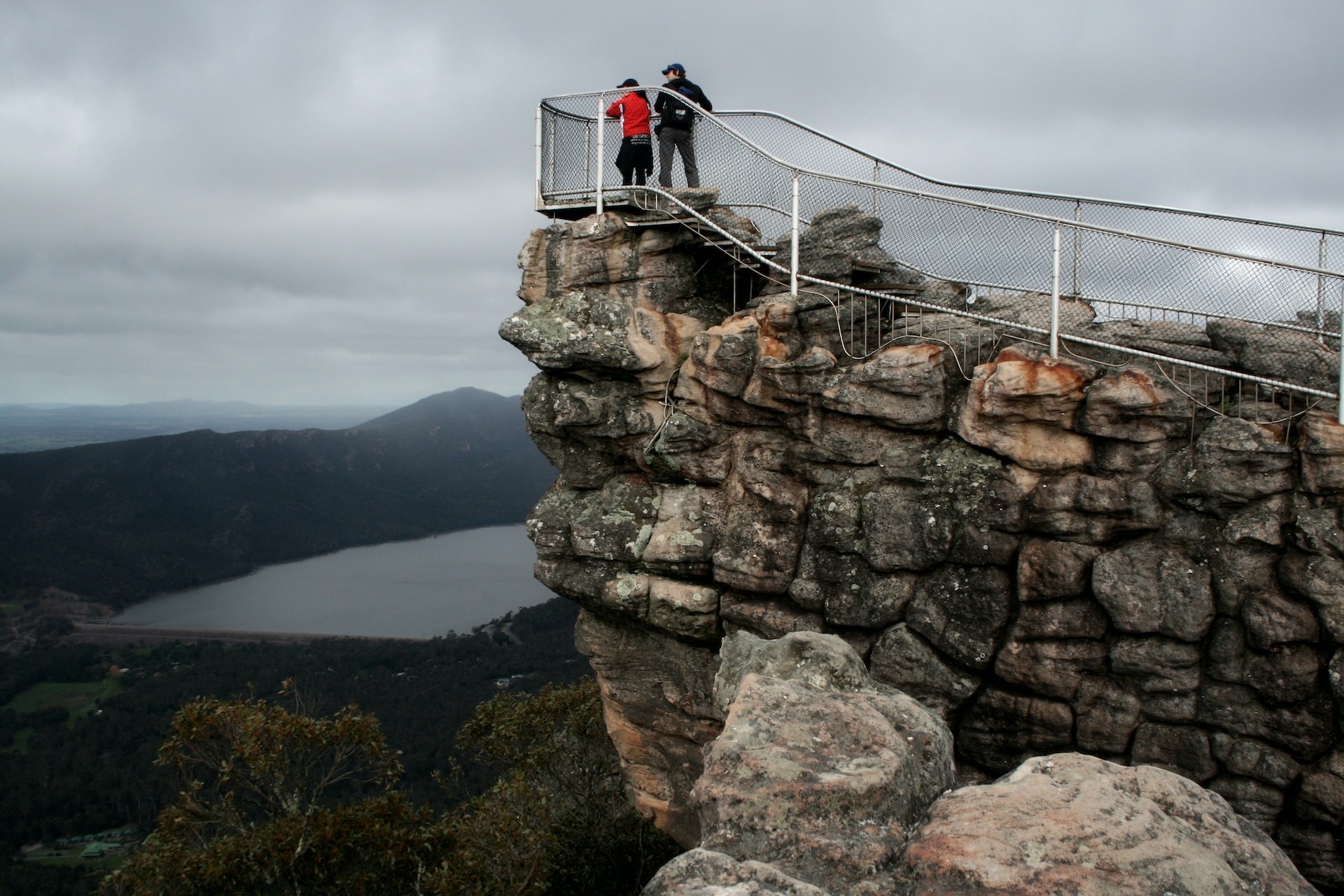 Explore the Scenic Lookouts of the Grampians Range